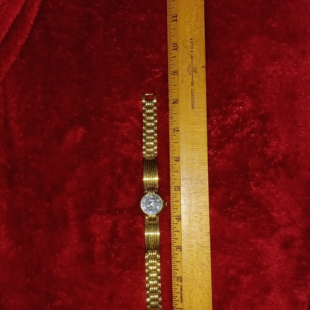 Watch - Picture 6 of 7